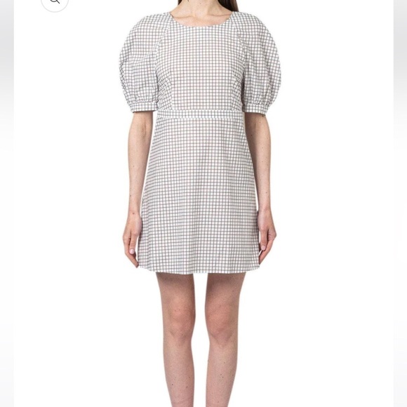 Baum und Pferdgarten
Adalane Puff-Sleeve Dress - Picture 2 of 9